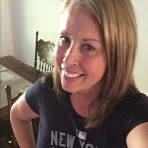 Meet your Posher, Claudia